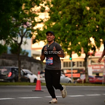 Runner Photo 4128359