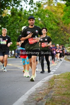 Runner Photo 4128374