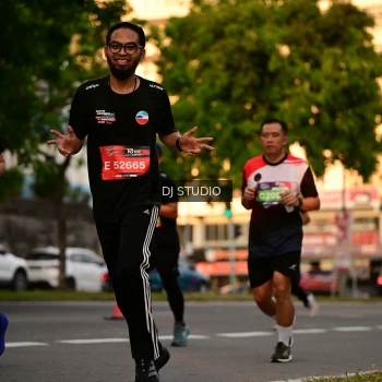 Runner Photo 4128411