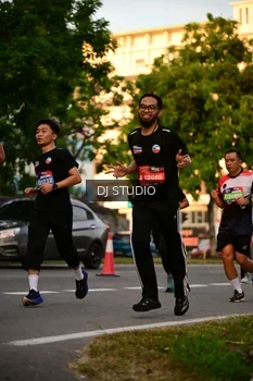Runner Photo 4128412