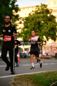 Runner Photo 4128422