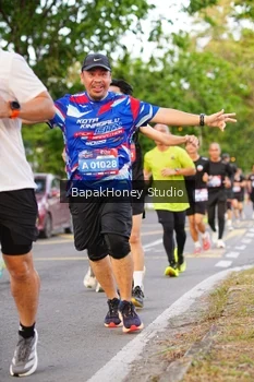 Runner Photo 4128428