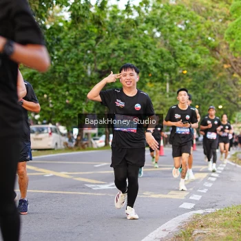 Runner Photo 4128437