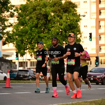 Runner Photo 4128441