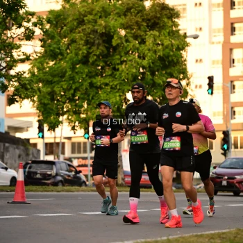 Runner Photo 4128443