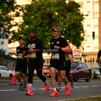 Runner Photo 4128447
