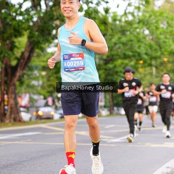 Runner Photo 4128449