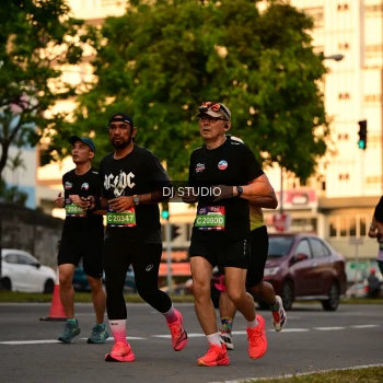 Runner Photo 4128453