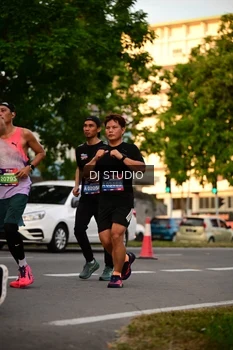 Runner Photo 4128507
