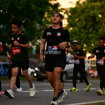 Runner Photo 4128572