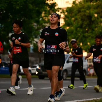 Runner Photo 4128576