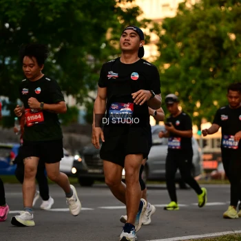 Runner Photo 4128577