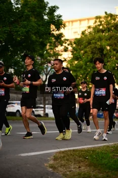 Runner Photo 4128596
