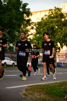 Runner Photo 4128602