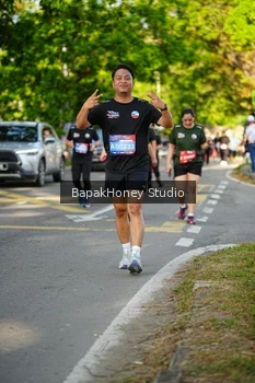 Runner Photo 4128733