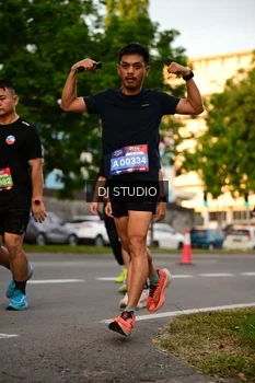 Runner Photo 4128756