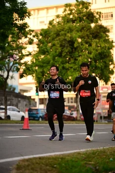 Runner Photo 4128795