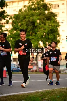 Runner Photo 4128814