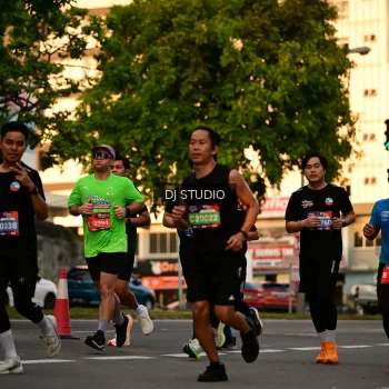 Runner Photo 4128870