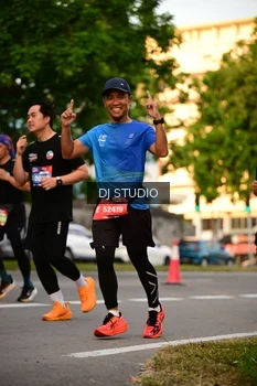 Runner Photo 4128901