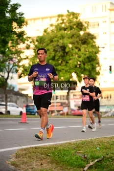 Runner Photo 4128907