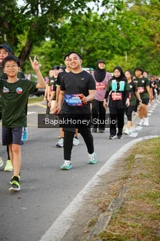 Runner Photo 4128994