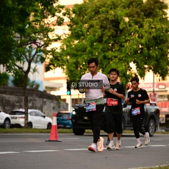 Runner Photo 4129116