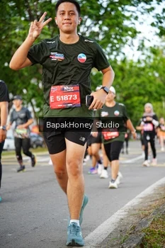 Runner Photo 4129117