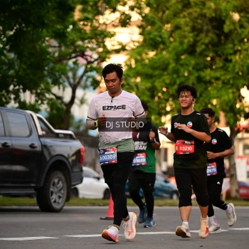 Runner Photo 4129118