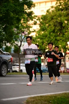 Runner Photo 4129119