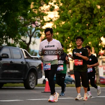 Runner Photo 4129121