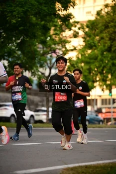 Runner Photo 4129142
