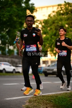 Runner Photo 4129183