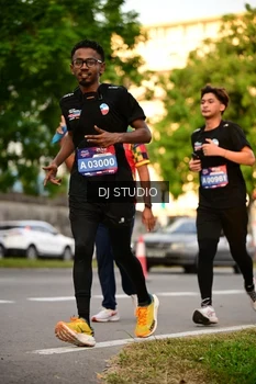 Runner Photo 4129191