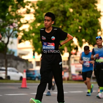 Runner Photo 4129270