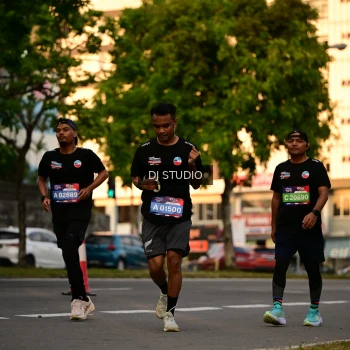 Runner Photo 4129343