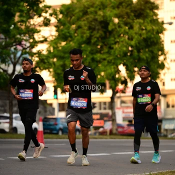 Runner Photo 4129351