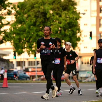 Runner Photo 4129390