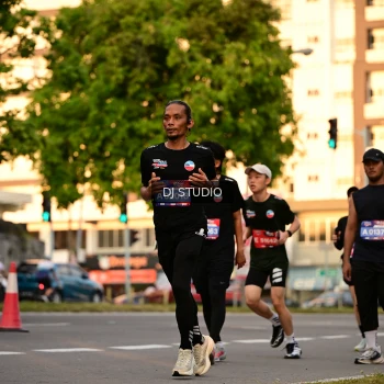 Runner Photo 4129406