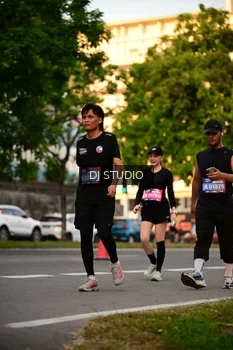 Runner Photo 4129414