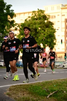 Runner Photo 4129540