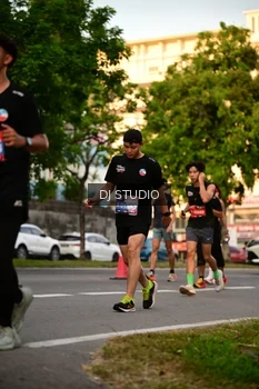 Runner Photo 4129552