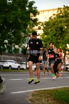Runner Photo 4129557