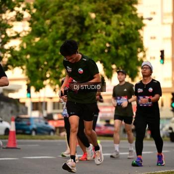 Runner Photo 4129636