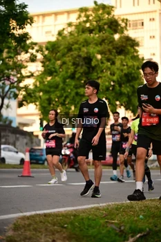 Runner Photo 4129671