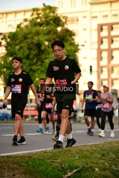 Runner Photo 4129676