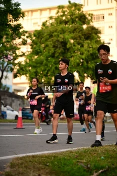 Runner Photo 4129677