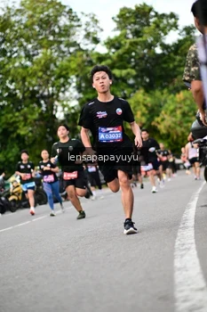 Runner Photo 4129701