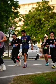 Runner Photo 4129707