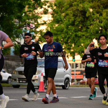 Runner Photo 4129716